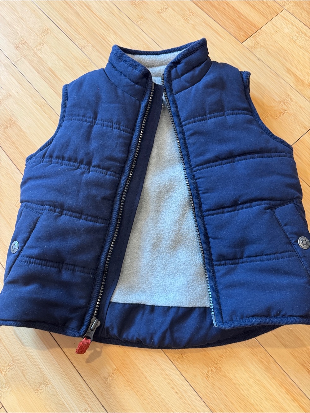 LIKE NEW! Carter’s Navy Puffy Zipper Vest Fuzzy Lined Sz 24 M